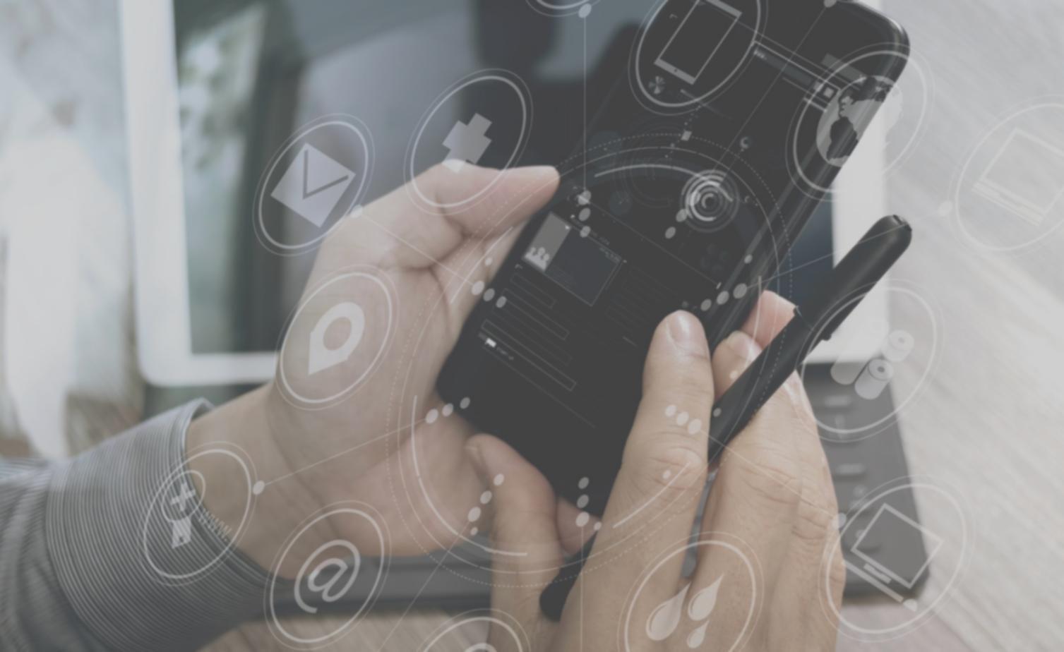 Análisis de datos de comercio electrónico mostrando métricas de rendimiento